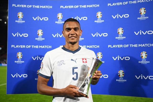 篮球比赛-【欧洲杯】沙奇里笑纳大礼扳平！苏格兰1比1瑞士