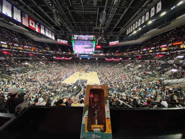 足球数据库-【现场】起源之夜马刺奋战掘金 琼斯收获生涯新高